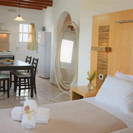 Adonis Rooms กาโลลิวาดี ภายนอก รูปภาพ
