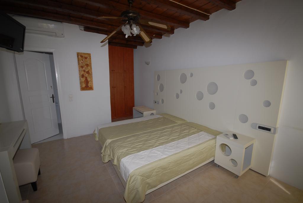Adonis Rooms กาโลลิวาดี ภายนอก รูปภาพ