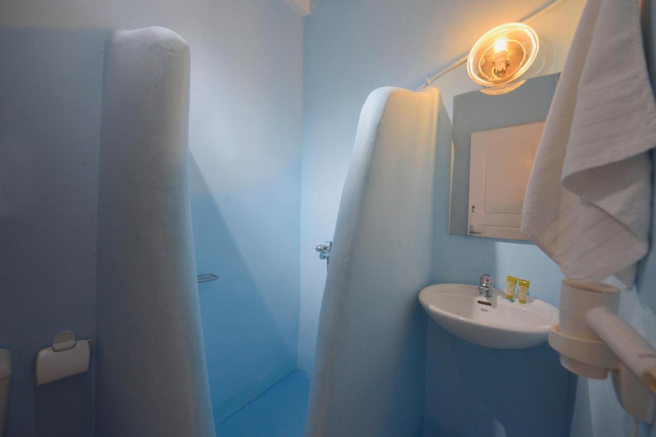 Adonis Rooms กาโลลิวาดี ภายนอก รูปภาพ
