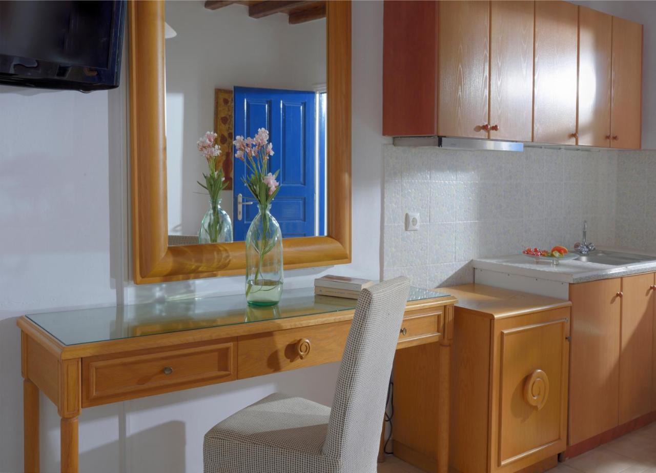 Adonis Rooms กาโลลิวาดี ภายนอก รูปภาพ