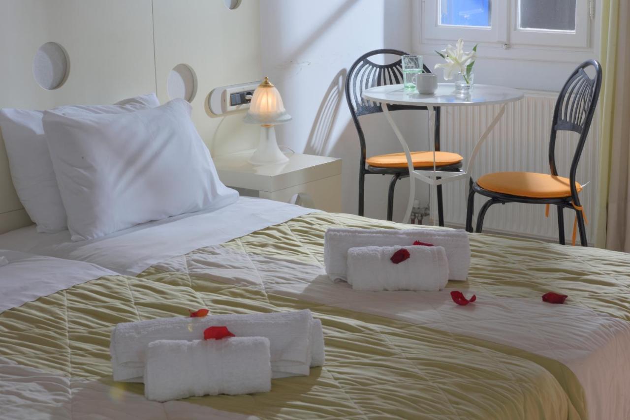 Adonis Rooms กาโลลิวาดี ภายนอก รูปภาพ