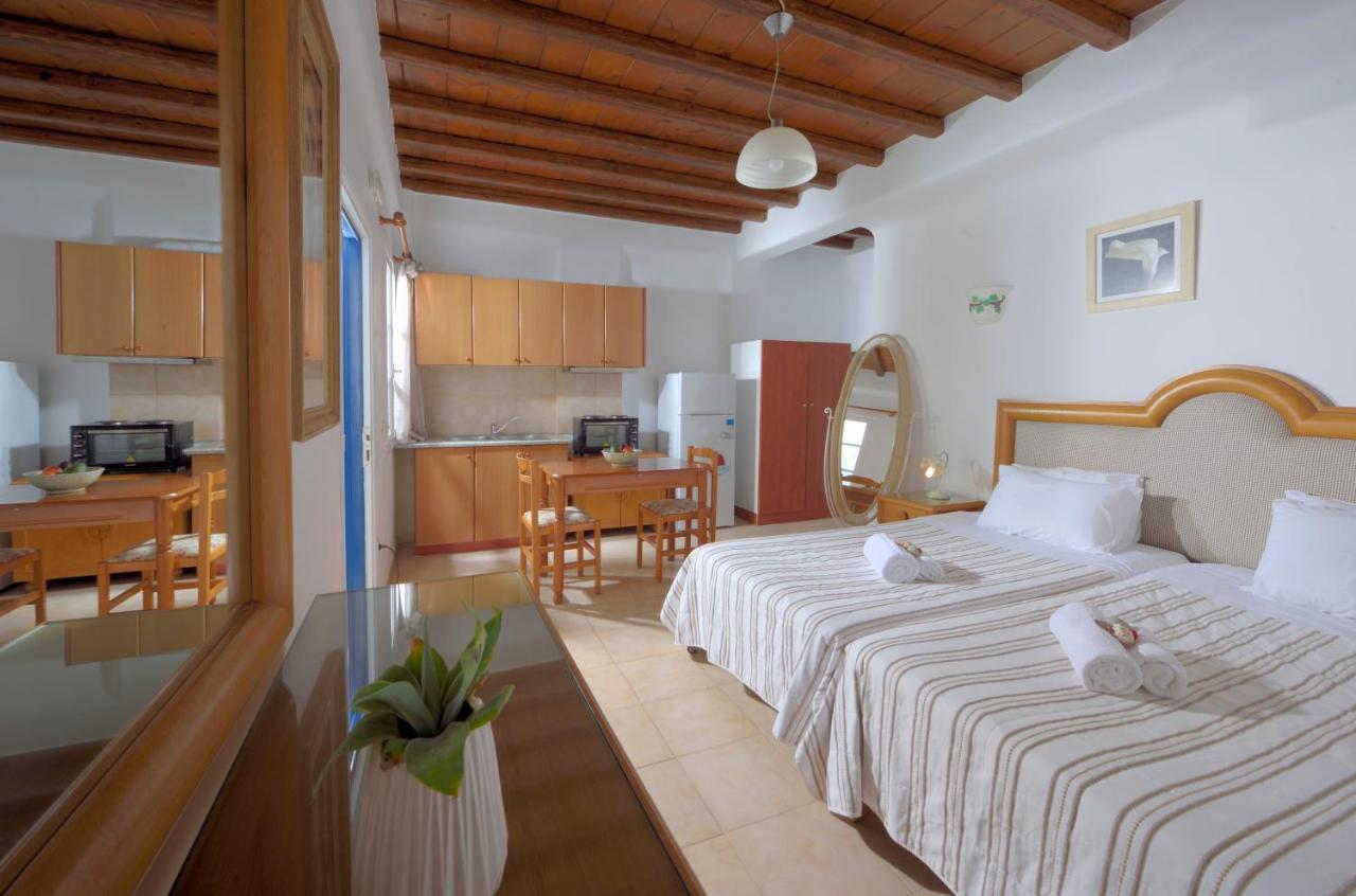Adonis Rooms กาโลลิวาดี ภายนอก รูปภาพ