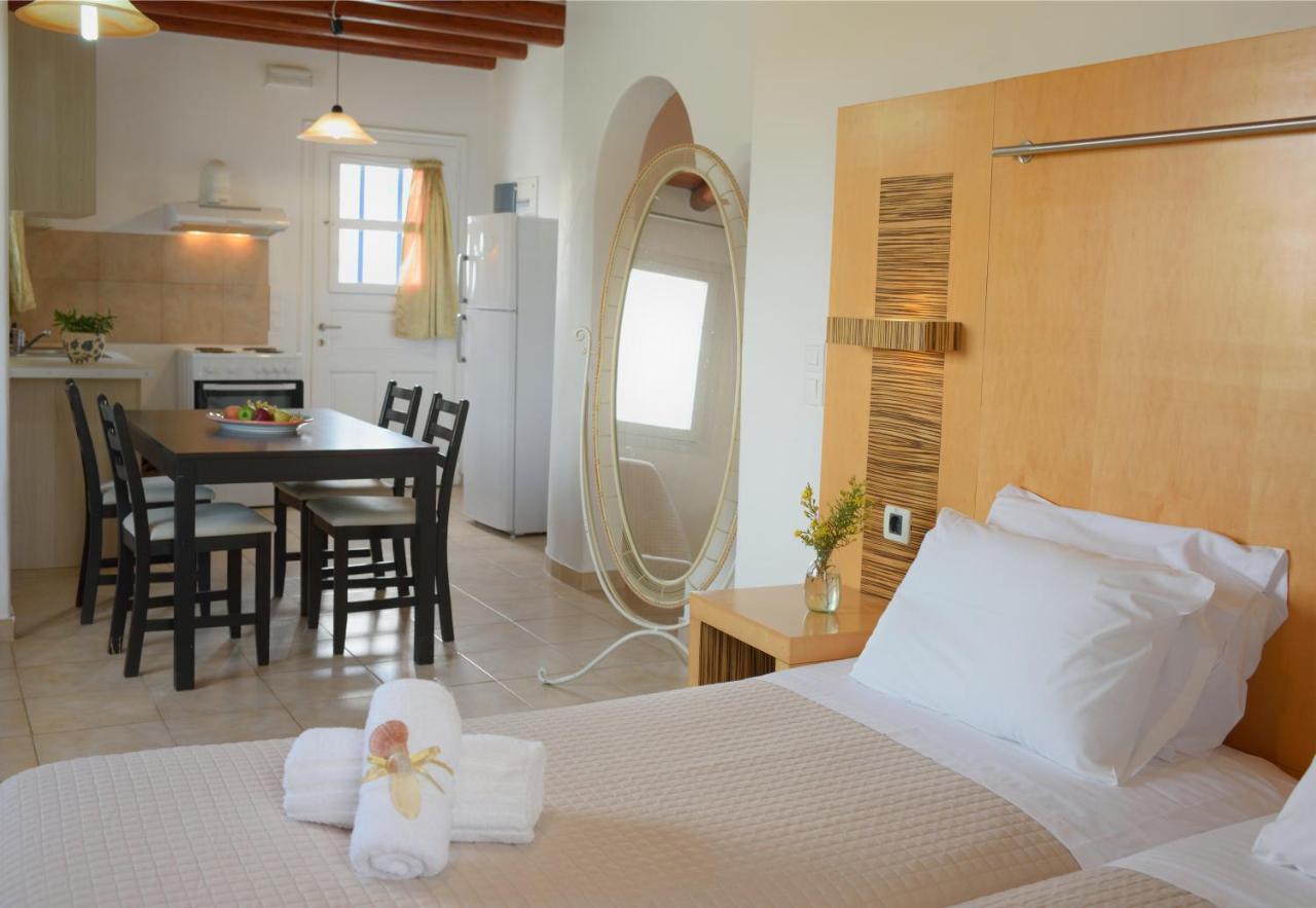 Adonis Rooms กาโลลิวาดี ภายนอก รูปภาพ